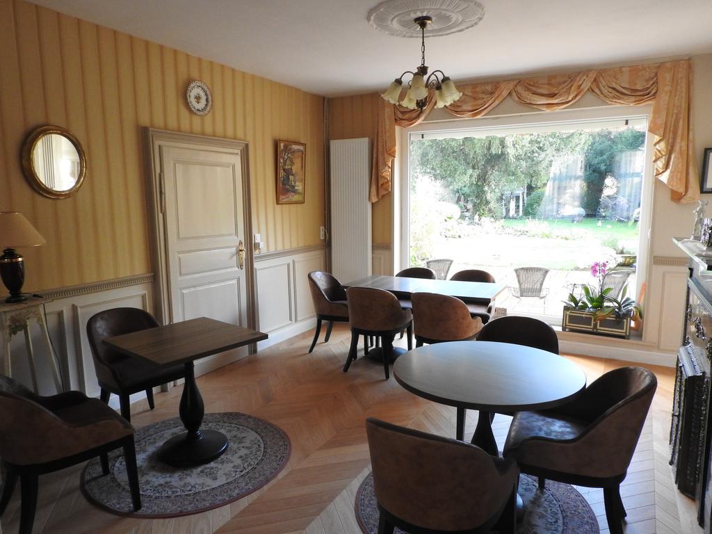 Chambre Triple - Vue sur Ville